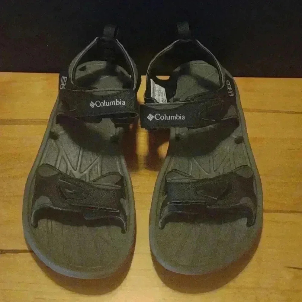 Men's Columbia Thunder Rapids sport sandals gray/black size 9